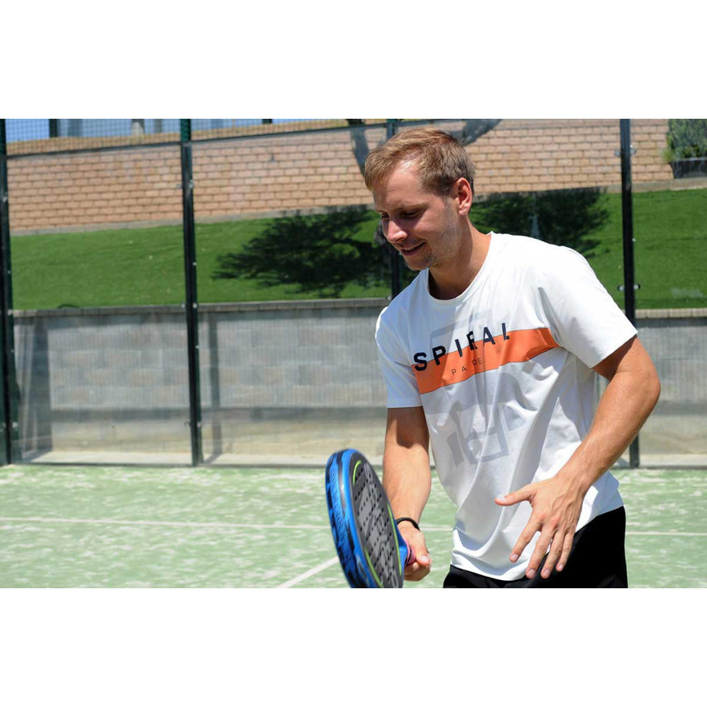 Consejos de calentamiento para evitar lesiones en pádel