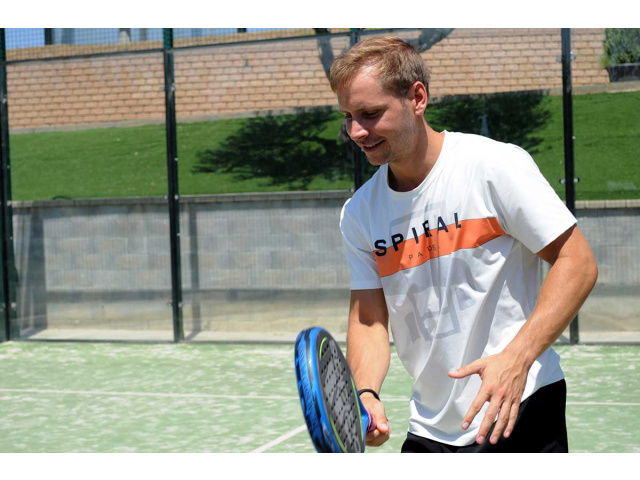 Consejos de calentamiento para evitar lesiones en pádel